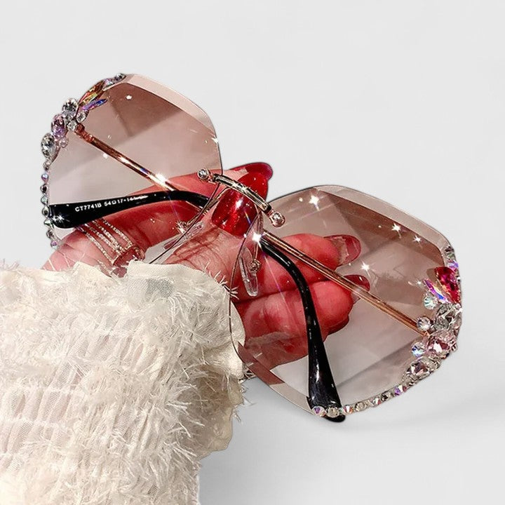 Juanita | Elegant Sunglasses
